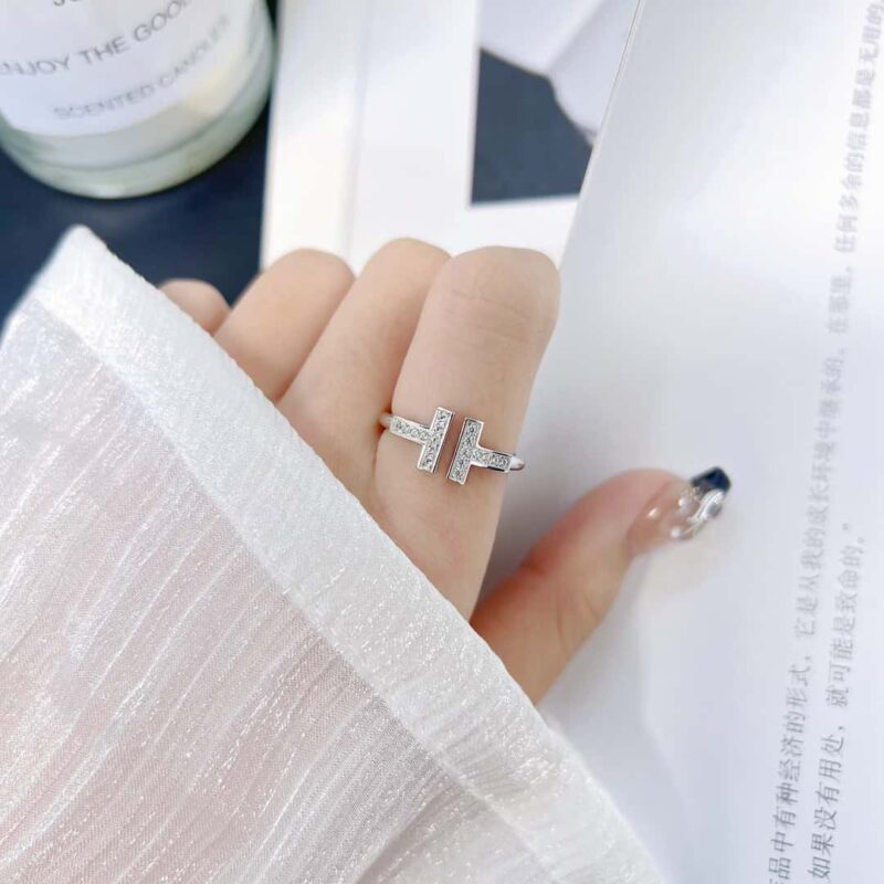 （5钻）☀️Tiffany&co 蒂芙尼 经典款T字系列 5钻双T戒指 ☀️ - Image 3