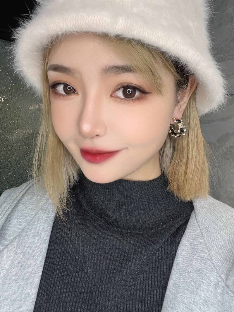 CHANEL香奈儿双c黑皮绳耳钉耳环