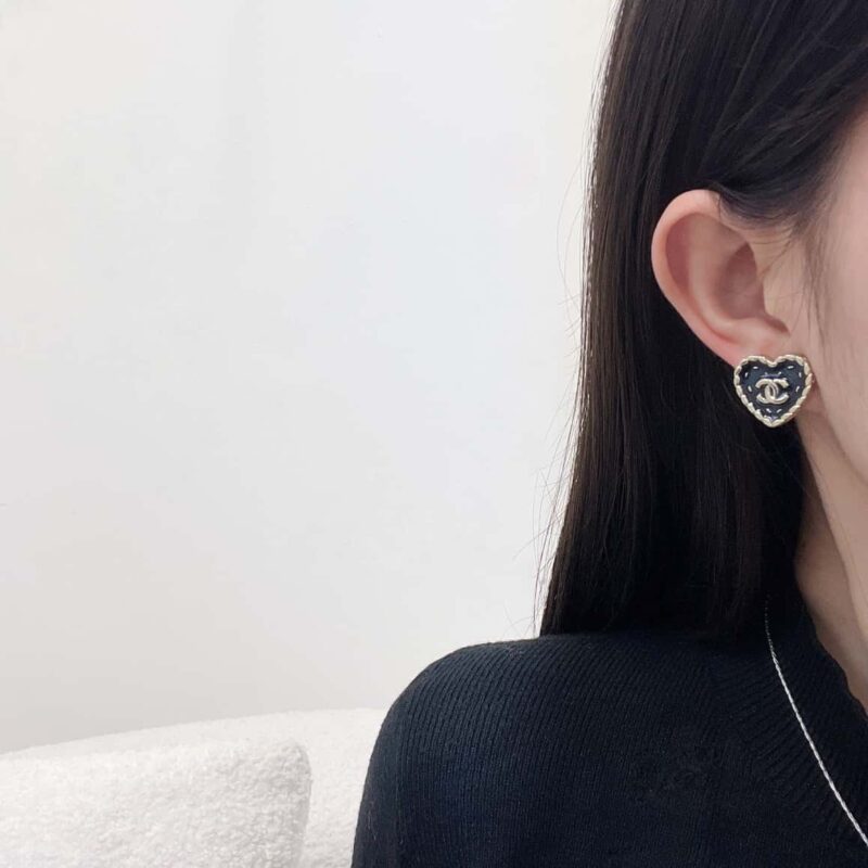 香奈儿耳钉耳环 ☀️☑️ 香奈儿c1双c桃心爱心耳钉耳环 ☀️ - Image 13
