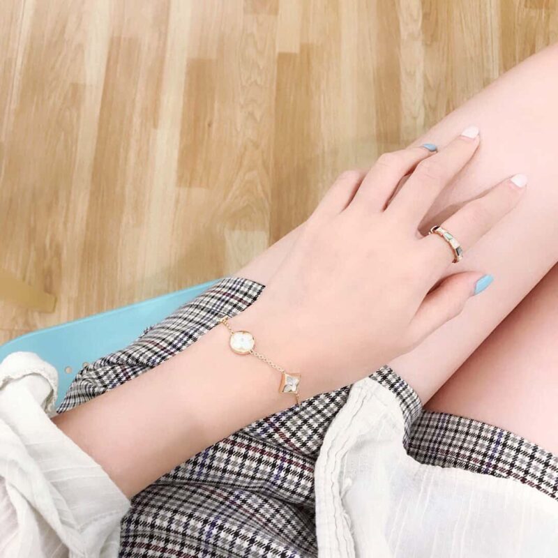 爆款 ☀Louis Vuitton 路易威登 LV白贝母四花手链 ☀ - Image 8