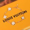 IMG_7954-1.jpg 爆款 ☀Louis Vuitton 路易威登 LV白贝母四花手链 ☀