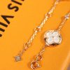 IMG_7962-1.jpg 爆款 ☀Louis Vuitton 路易威登 LV白贝母四花手链 ☀