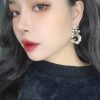 CHANEL香奈儿5字山茶花珍珠耳钉耳环