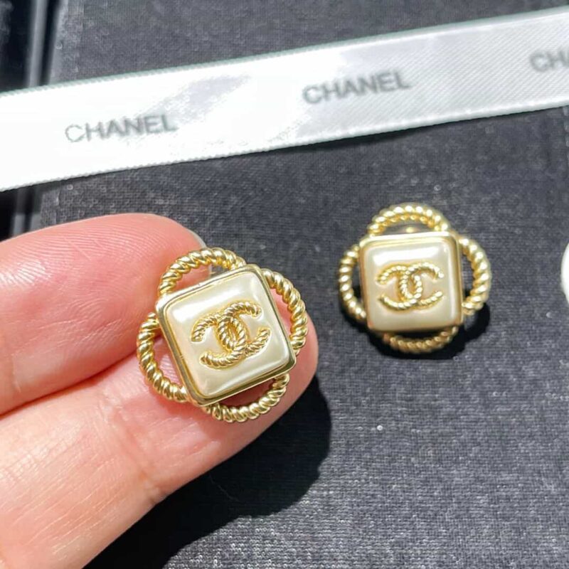CHANEL香奈儿双c珍珠耳钉耳环 - Image 4