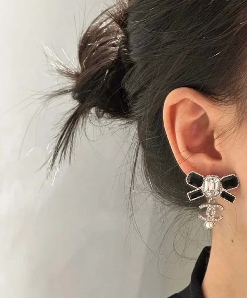 ☀️☑️ 香奈儿双c黑色蝴蝶结耳环耳钉 - Image 3