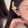☑️DIOR迪奥金色蝴蝶珍珠CD耳钉耳环