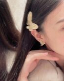 ☑️DIOR迪奥金色蝴蝶珍珠CD耳钉耳环