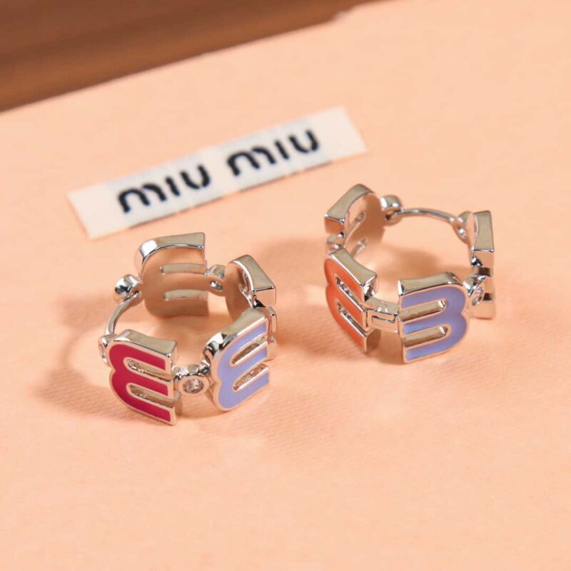 MIU MIU缪缪彩虹M字母耳钉耳环 - Image 7