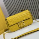 Fendi 小号 Fendigraphy 小牛皮流浪包 棕色