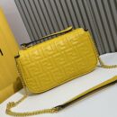 Fendi 小号 Fendigraphy 小牛皮流浪包 棕色