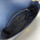Fendi 中号鳄鱼皮法棍包，蓝色