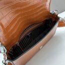 Fendi 中号法棍复刻包，鳄鱼皮，棕色