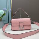 Fendi 中号法棍复刻包，鳄鱼皮，粉色