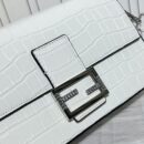 Fendi 中号鳄鱼皮法棍包，蓝色