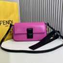 Fendi 中号法棍包，橙色拼接皮革