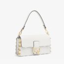 Fendi 中号法棍斜挎包 Cuoio Romano 皮革 米色