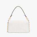 Fendi 中号法棍斜挎包 Cuoio Romano 皮革 米色