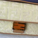 Fendi Nano Fendigraphy 小牛皮流浪包 天蓝色