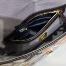 Fendi 小号 Way 包，采用小牛皮，棕色