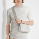 Fendi 小号 Fendigraphy 小牛皮流浪包 粉色
