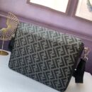 Fendi Nano Fendigraphy 小牛皮流浪包 粉色