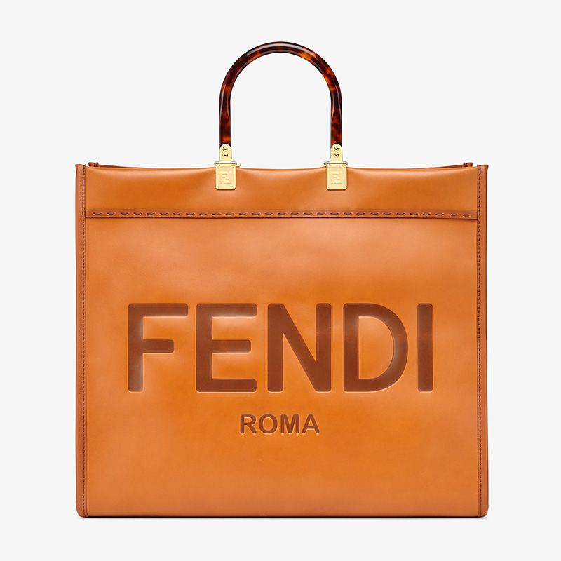 Fendi 大型 Sunshine 购物袋，采用 ROMA 徽标小牛皮，棕色