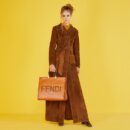 Fendi 大型 Sunshine 购物袋，采用 ROMA 徽标小牛皮，棕色