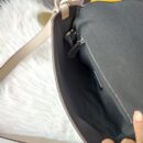 Fendi 中号法棍斜挎包 Cuoio Romano 皮革 米色