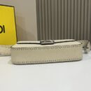 Fendi 中号法棍复刻包，鳄鱼皮，棕色