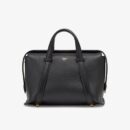 Fendi 紧凑型相机包，采用 FF 图案面料，棕色/黑色