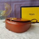 Fendi Mini Mon Tresor 水桶包，采用 ROMA 标志小牛皮，黑色
