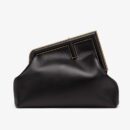 Fendi 中号 First 包，采用黑色纳帕皮革