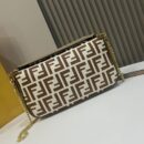 Fendi Mini Pomodorino 水桶包 米色小牛皮包