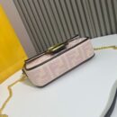 Fendi 小号 First 包，采用纳帕皮革，咖啡色