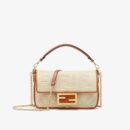 Fendi Moonlight 手袋，采用 ROMA 徽标小牛皮，灰色