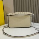 Fendi Nano F 小牛皮包，蓝色
