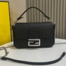 Fendi Mini Sunshine 购物袋，采用 ROMA 徽标小牛皮，灰色