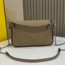 Fendi Nano F 小牛皮包，绿色