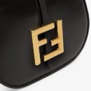 Fendi 中号法棍复刻包，鳄鱼皮，白色