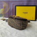 Fendi 中号 First 包，采用纳帕皮革，米色