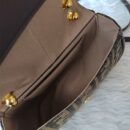 Fendi 中号 First 包，采用纳帕皮革，米色