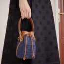 Fendi 中号法棍斜挎包 Cuoio Romano 皮革 米色