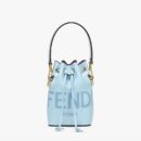 Fendi 中号 First 包，采用纳帕皮革，粉色