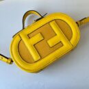 Fendi Moonlight 手袋，采用 ROMA 徽标小牛皮，灰色