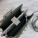 Fendi Mini Mon Tresor 水桶包，采用 FF 图案小牛皮，卡其色