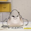 Fendi Mini Pomodorino 水桶包 米色小牛皮包