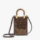 Fendi 中号 First 包，采用纳帕皮革，天蓝色