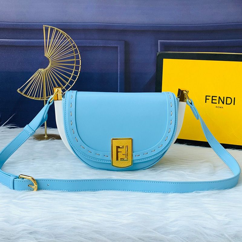 Fendi Moonlight 手袋，采用 ROMA 徽标小牛皮，蓝色