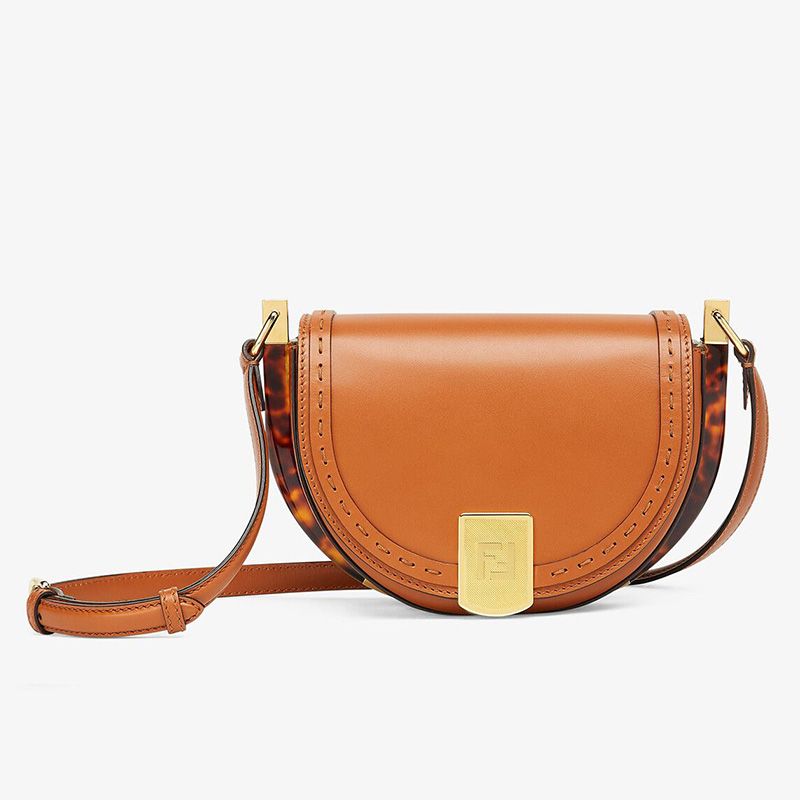 Fendi Moonlight 手袋，采用 ROMA 徽标小牛皮，棕色