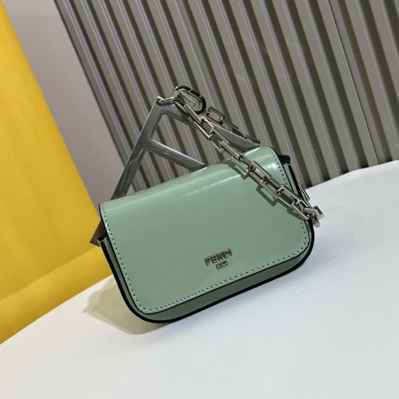 Fendi Nano F 小牛皮包，绿色